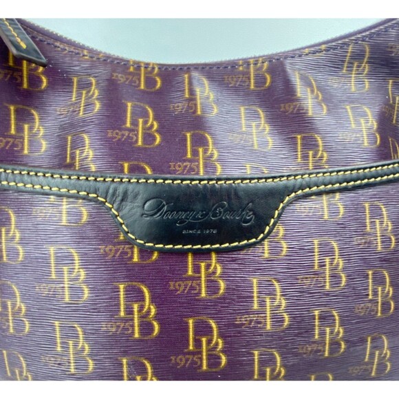 VTG Dooney Bourke Purple Monogram East West Collins Zipper Hobo Handbag J1611778 - Picture 2 of 16